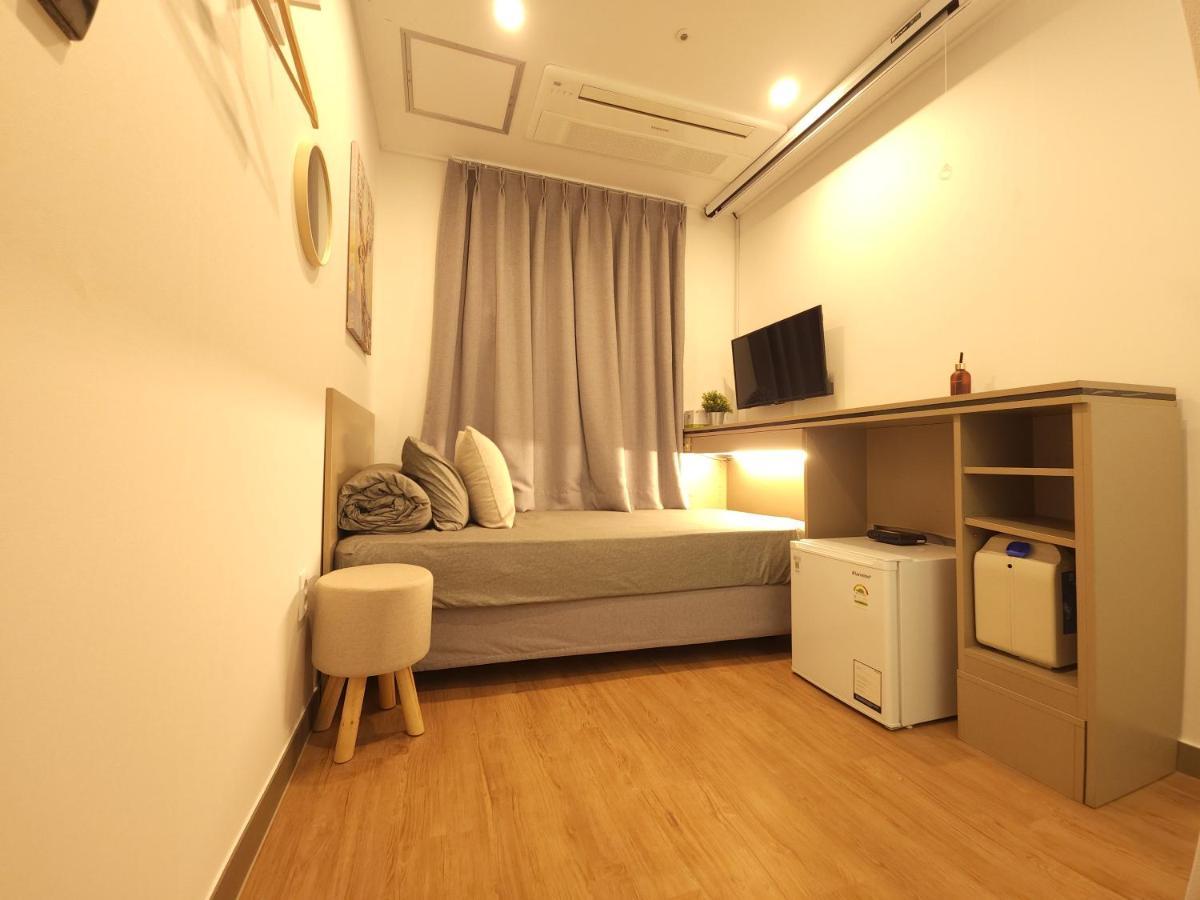 Oyo Hostel Myeongdong 2 Сеул Экстерьер фото