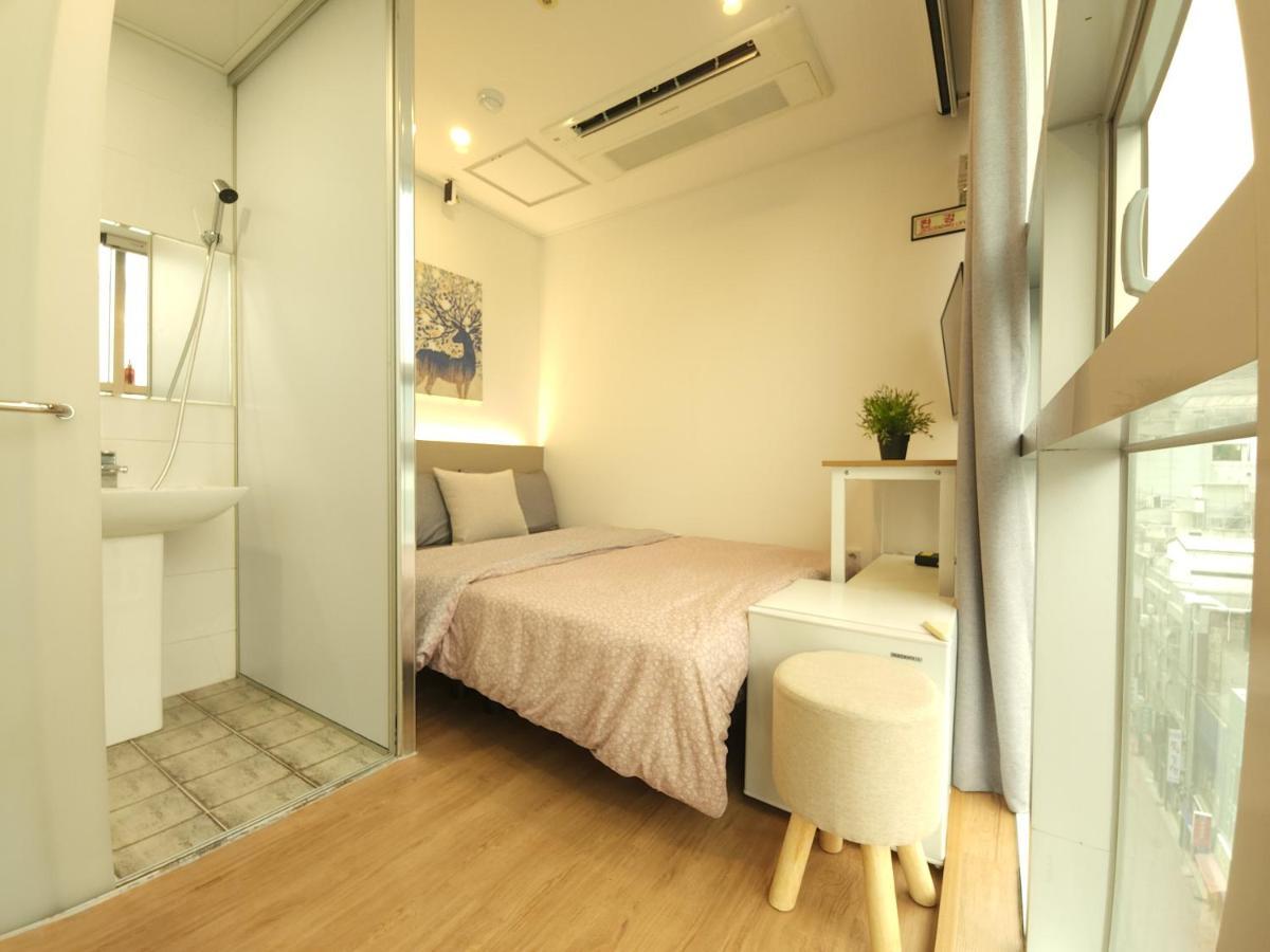 Oyo Hostel Myeongdong 2 Сеул Экстерьер фото