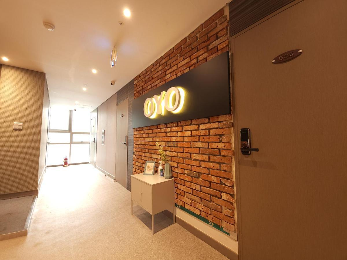 Oyo Hostel Myeongdong 2 Сеул Экстерьер фото
