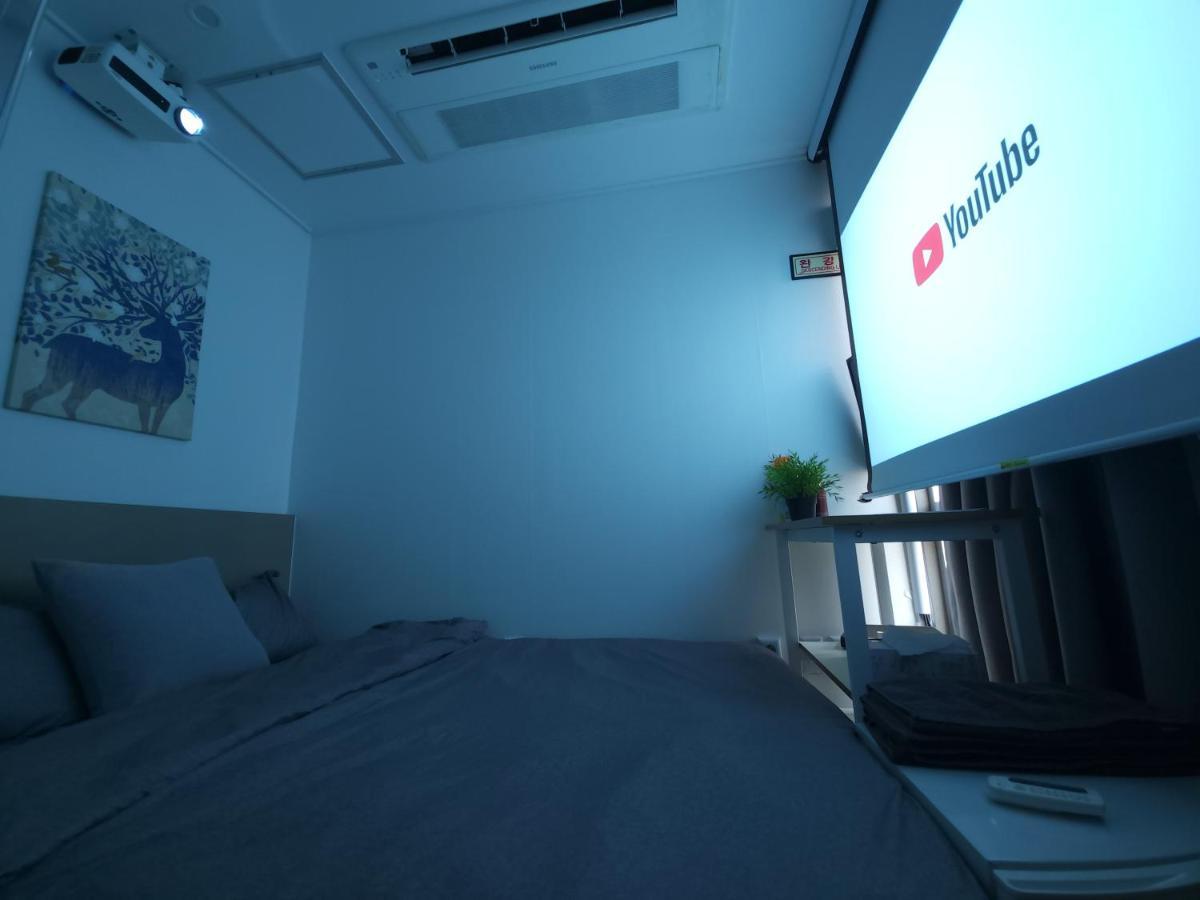 Oyo Hostel Myeongdong 2 Сеул Экстерьер фото