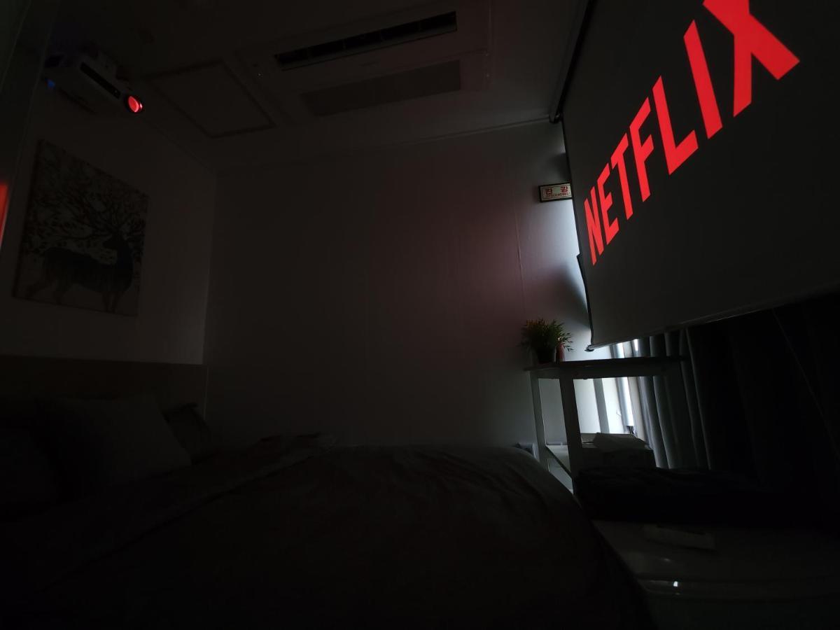 Oyo Hostel Myeongdong 2 Сеул Экстерьер фото
