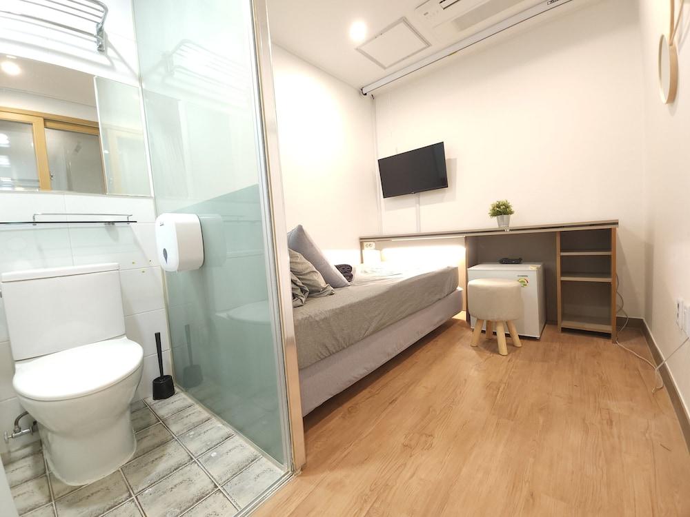 Oyo Hostel Myeongdong 2 Сеул Экстерьер фото