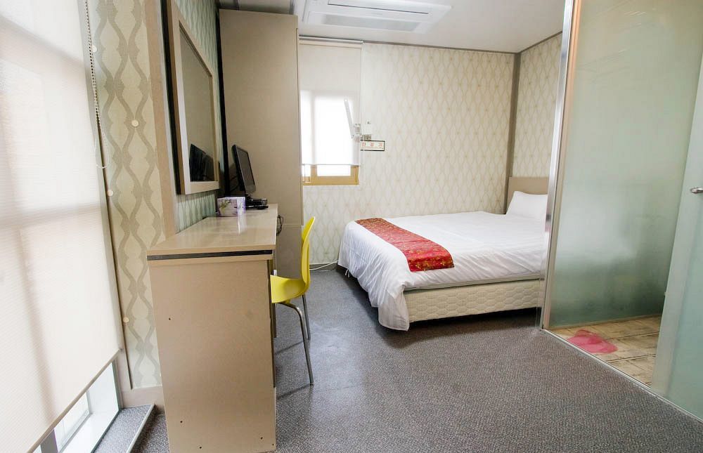 Oyo Hostel Myeongdong 2 Сеул Экстерьер фото