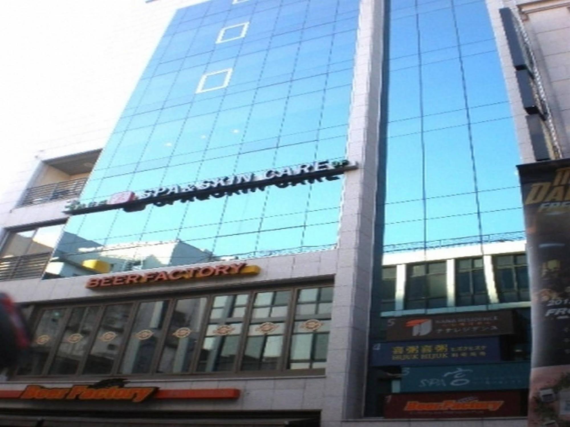 Oyo Hostel Myeongdong 2 Сеул Экстерьер фото